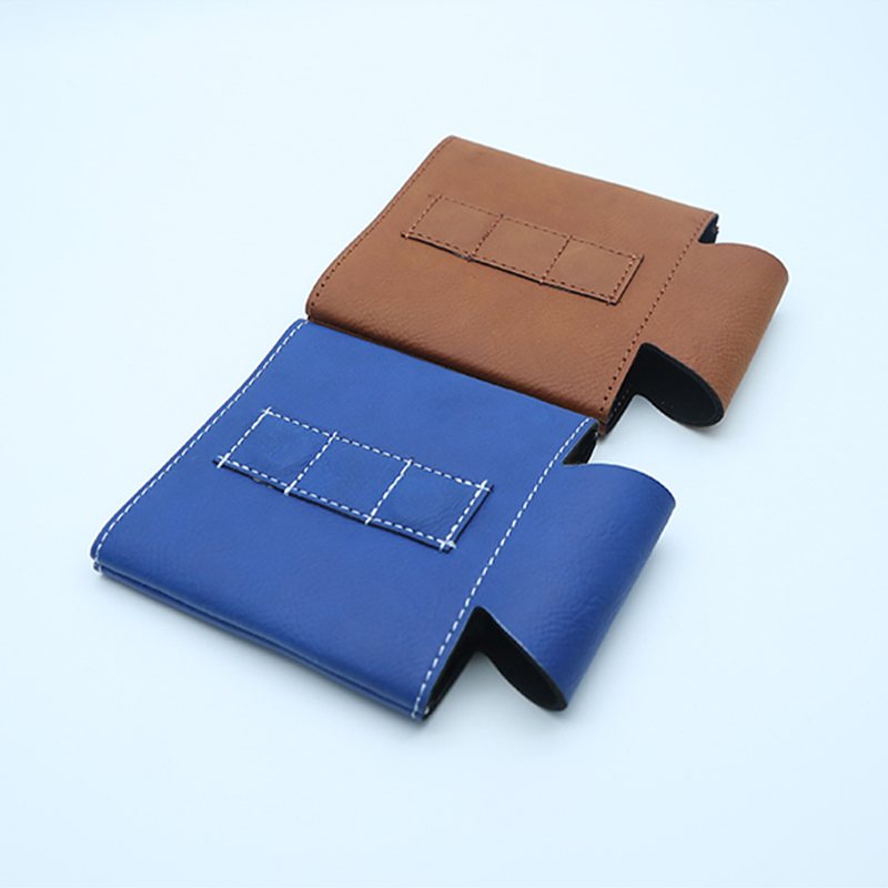 Laserable Leatherette Beverage Holder na may Magnet Laserable Leatherette Beverage Holder na may Magnet