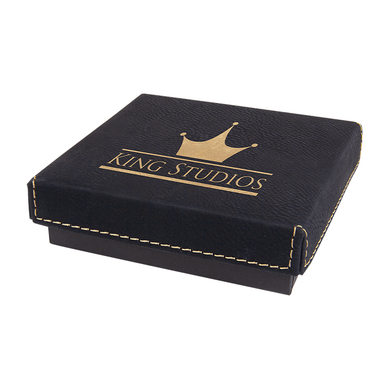 9 3/4' x 7' Gift Box na may Laserable Leatherette na Takip
