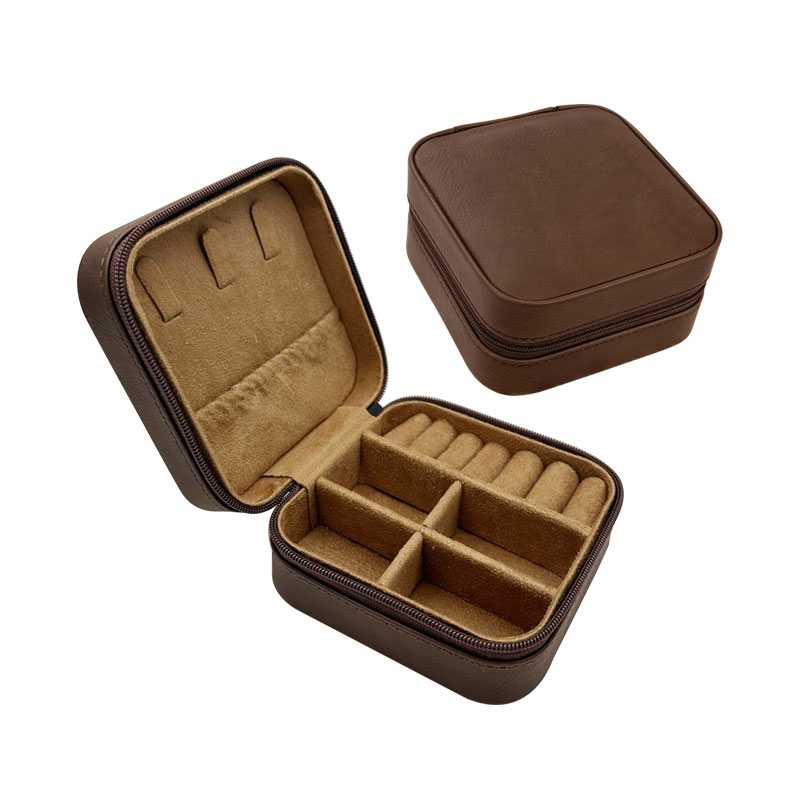 4×4 Laserable Leatherette Travel Jewelry Box na may Tan Lining