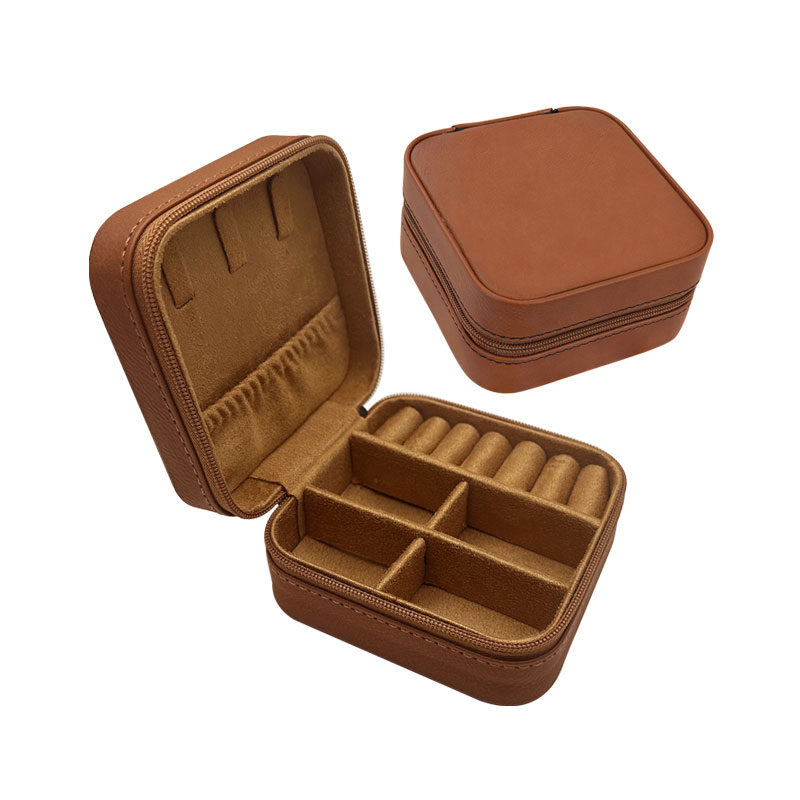4×4 Laserable Leatherette Travel Jewelry Box na may Tan Lining