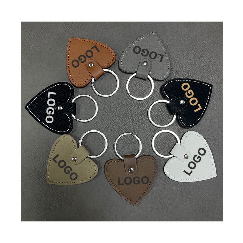 laserable Leatherette Heart Keychain na may Oiled Edge