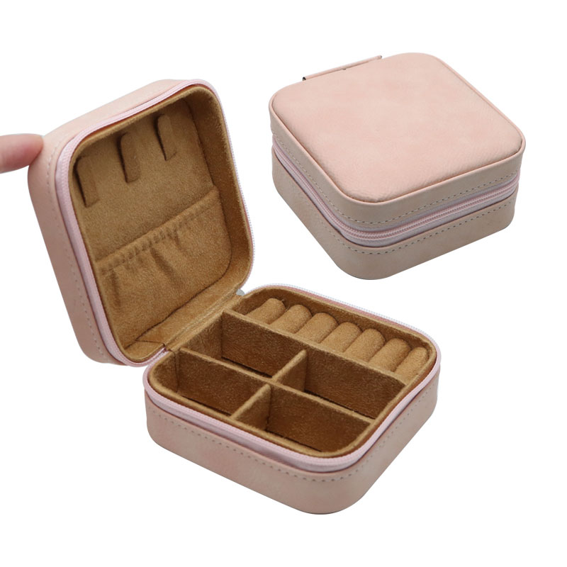 4×4 Laserable Leatherette Travel Jewelry Box na may Tan Lining