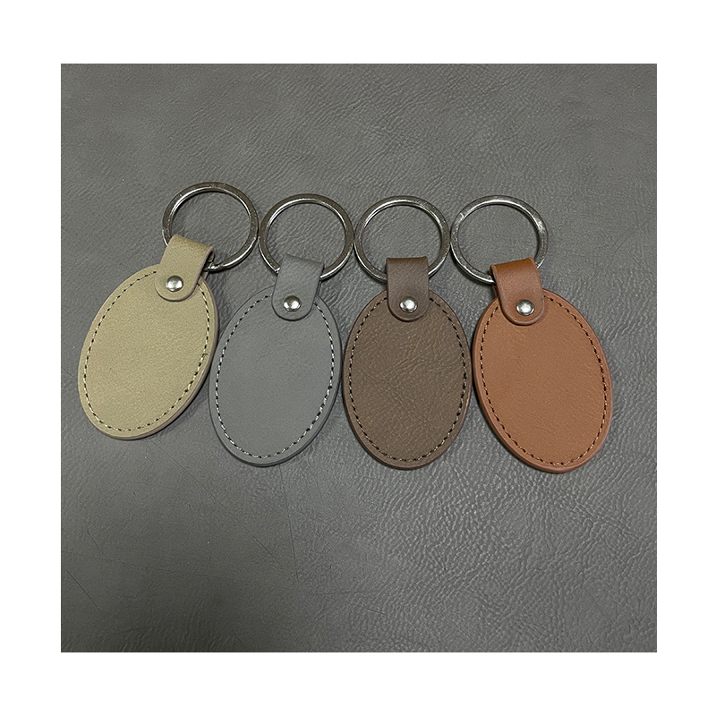 Laserable Leatherette Oval Keychain na may Oiled Edge