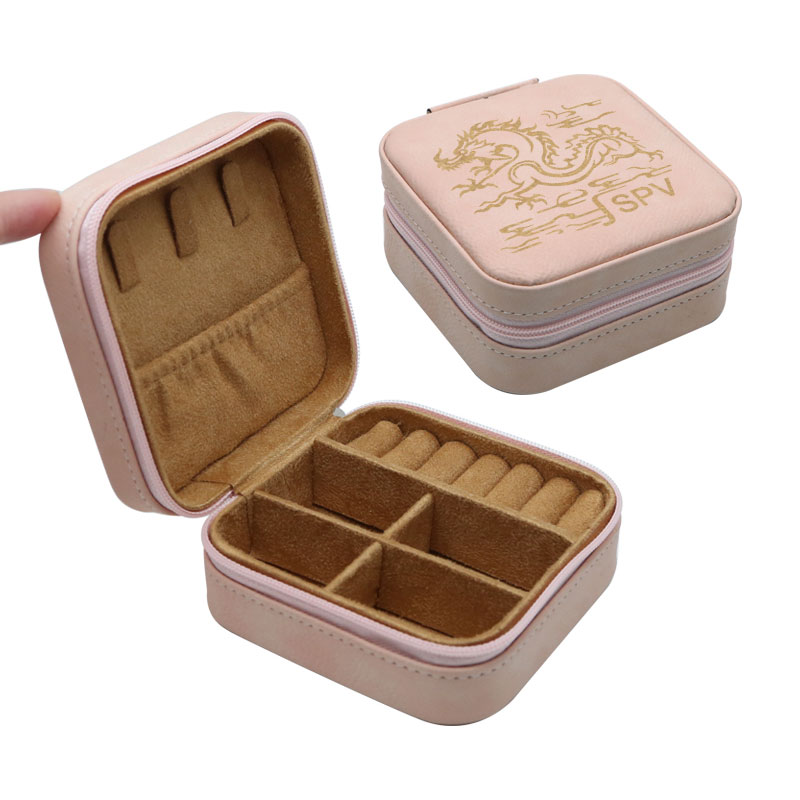 4×4 Laserable Leatherette Travel Jewelry Box na may Itim na Lining 4×4 Laserable Leatherette Travel Jewelry Box na may Itim na Lining