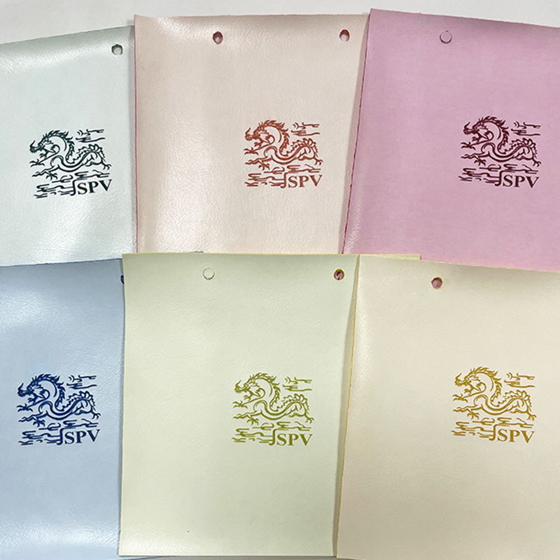 Makintab na leatherette sheet na may pandikit/walang pandikit