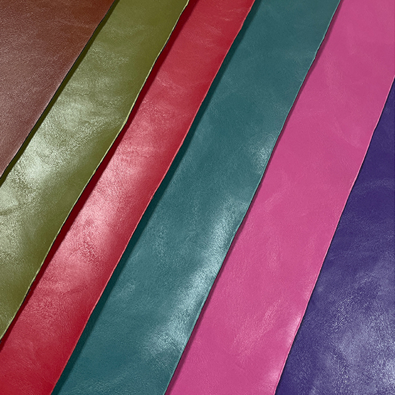 Makintab na leatherette sheet na may pandikit/walang pandikit